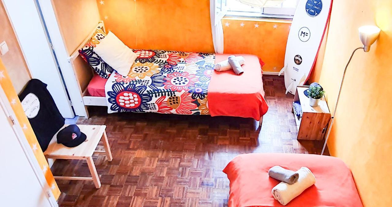 Ericeira Surf Camp Hostel Ngoại thất bức ảnh