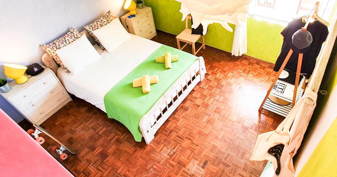 Ericeira Surf Camp Hostel Ngoại thất bức ảnh