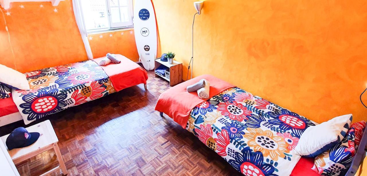 Ericeira Surf Camp Hostel Ngoại thất bức ảnh