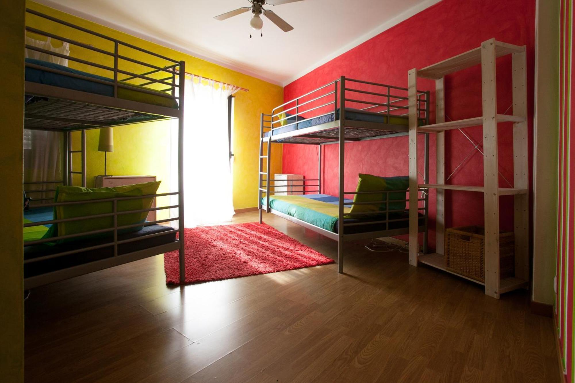 Ericeira Surf Camp Hostel Phòng bức ảnh